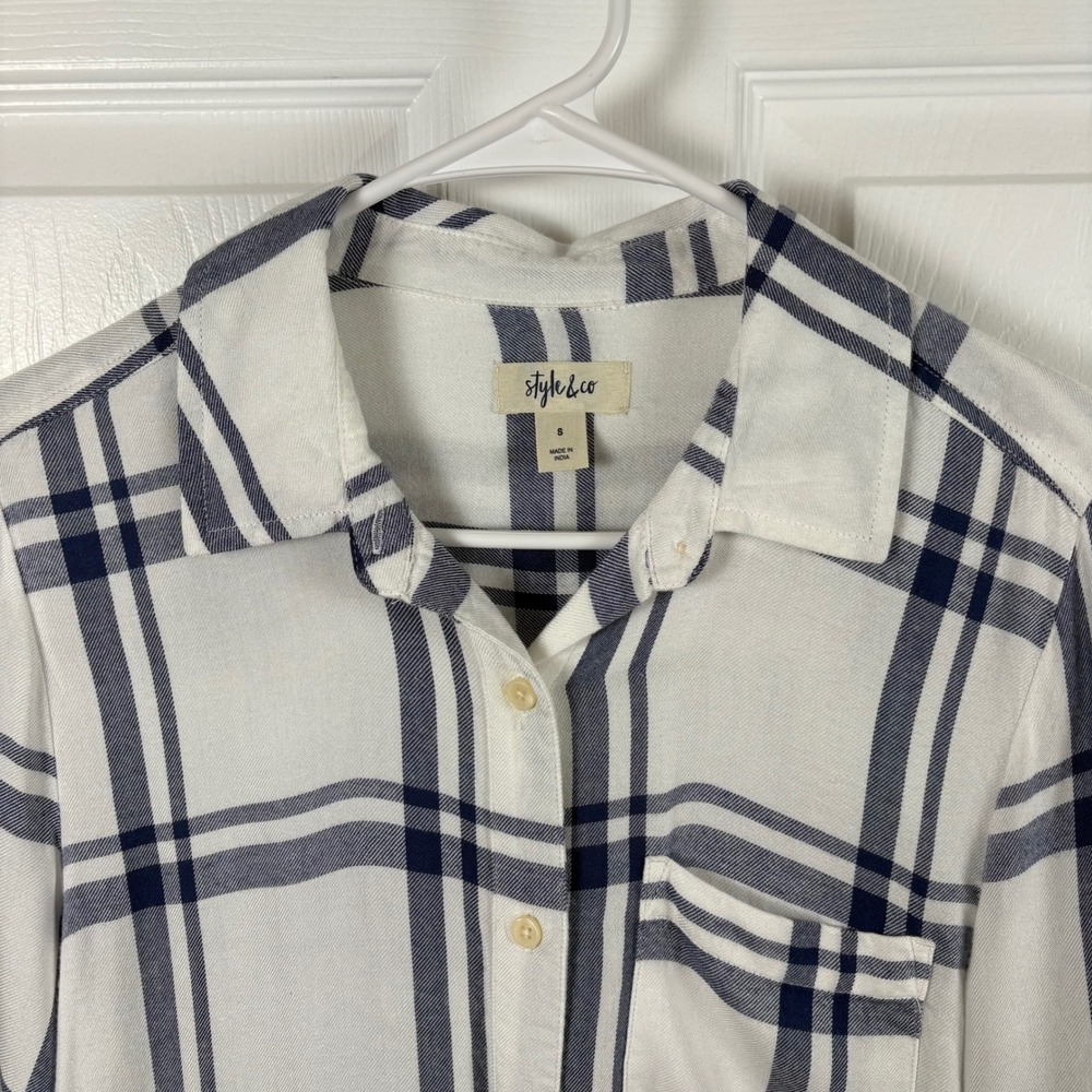 Style & Co Button-Down Shirt Women's S White Navy Plaid Long-Sleeve Soft Preppy - Picture 4 of 7